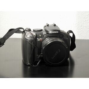 Canon PowerShot S5 IS Digital Camera 8.0MP 12x Optical Zoom Tested & Working